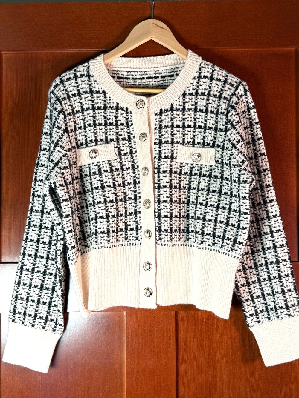Black Cream Tweed Knit Cardigan Gold Crest Buttons XL Quiet Luxury
